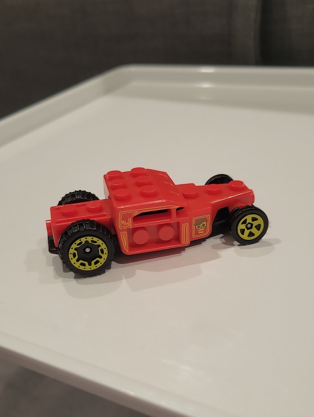 Hot Wheels Red Block-Style Kids Racing Car Toy - Unknown Brand
